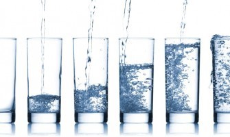 Voda - jo pijemo dovolj?